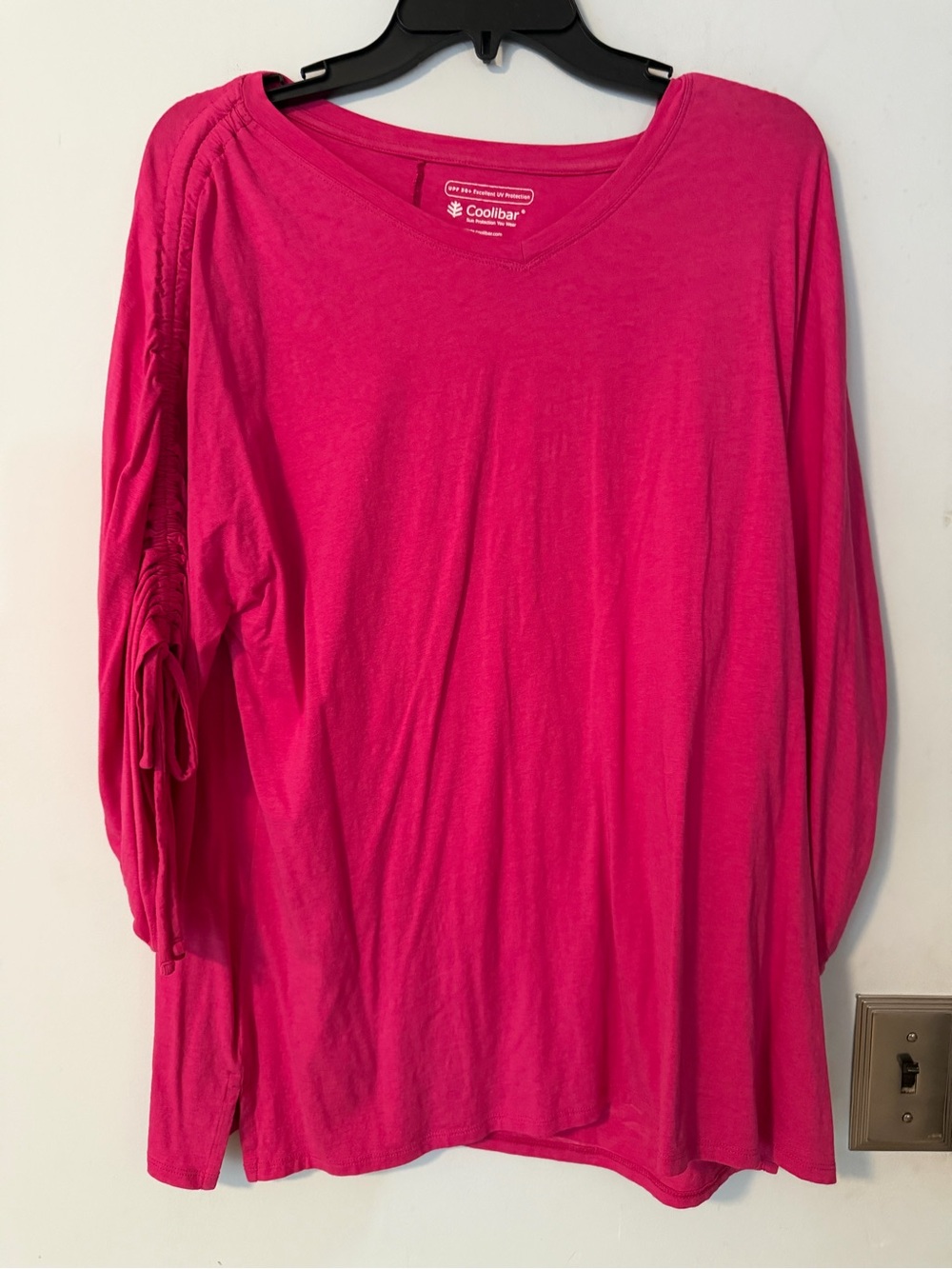 Coolibar UPF 50+ Women’s Hot Pink Sun Protection Top Size Large NWOT